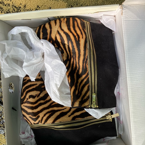 Rachel Roy size 6.5 booties - Picture 3 of 4